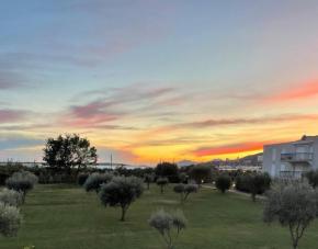 Feels like home JUAN FLORE - Air-conditioned furnished apartment with terrace & parking